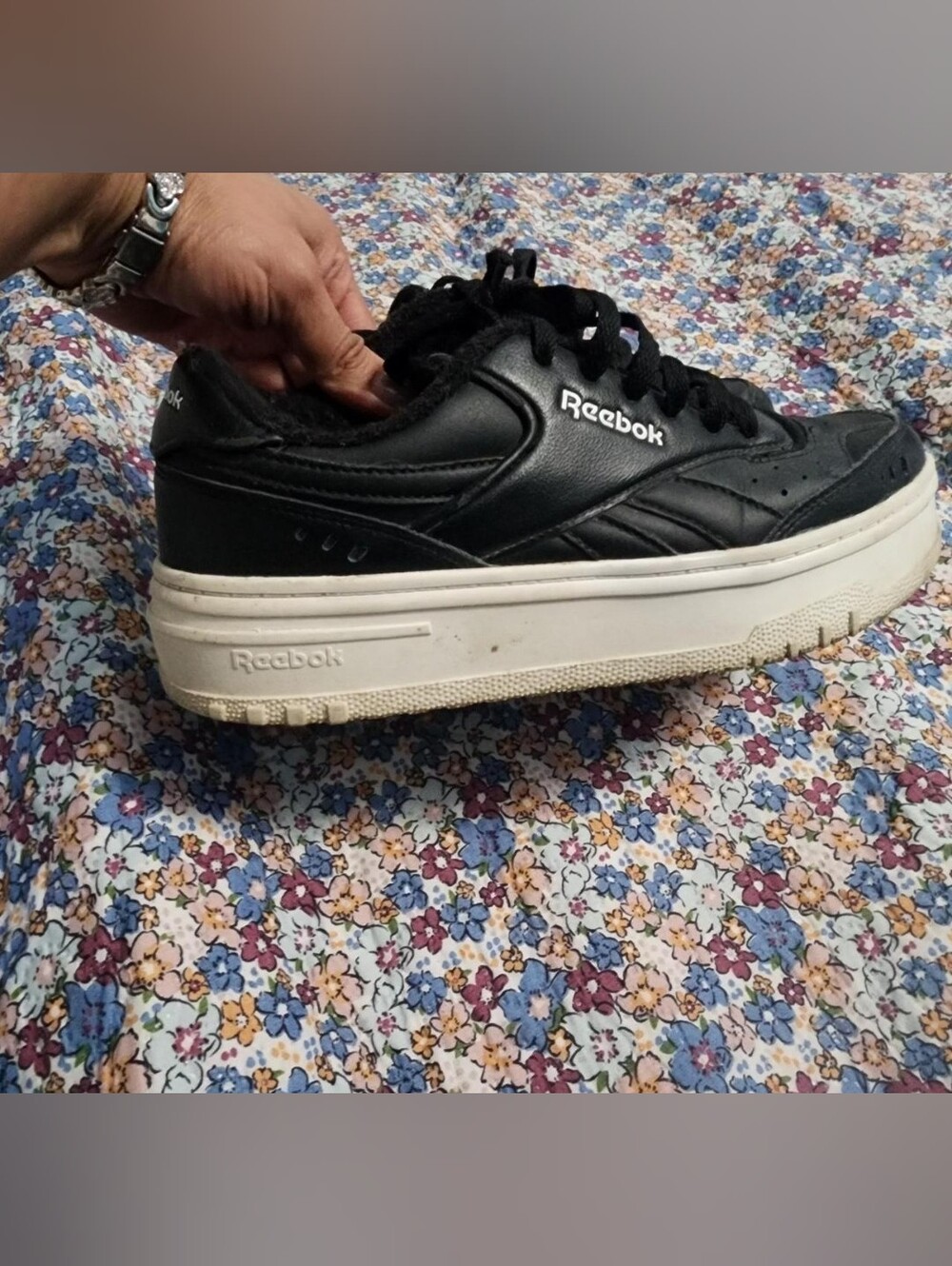 Reebok Women Black Leather Platform Sneakers with White Sole Size 8